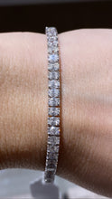 Load image into Gallery viewer, Oval diamond tennis bracelet (SKU B045)