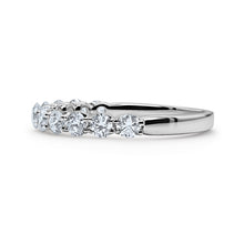 Load image into Gallery viewer, Round Diamond Ring
