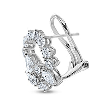 Load image into Gallery viewer, Diamond Earring
