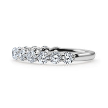 Load image into Gallery viewer, Round Diamond Ring

