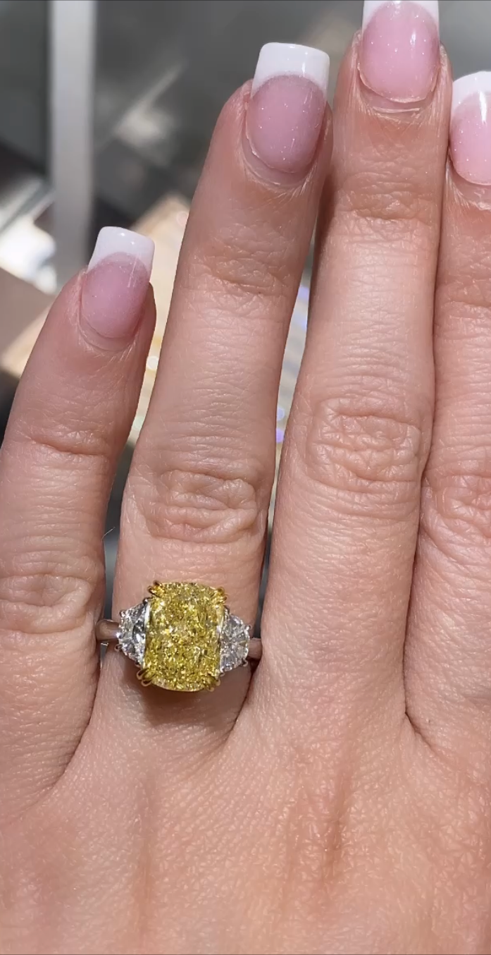 Yellow diamond engagement ring (SKU R029)